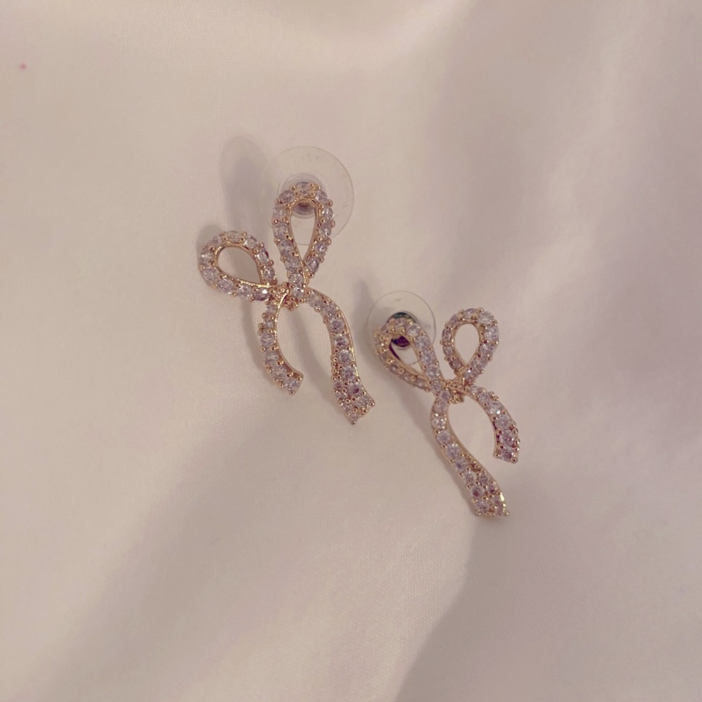 Bow faux Diamond earrings